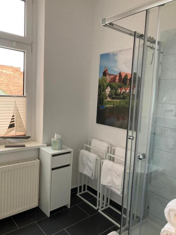 Das Bilderbuchcafe - Ferien - Apartment No 3 - Markt 7 Havelberg Luaran gambar