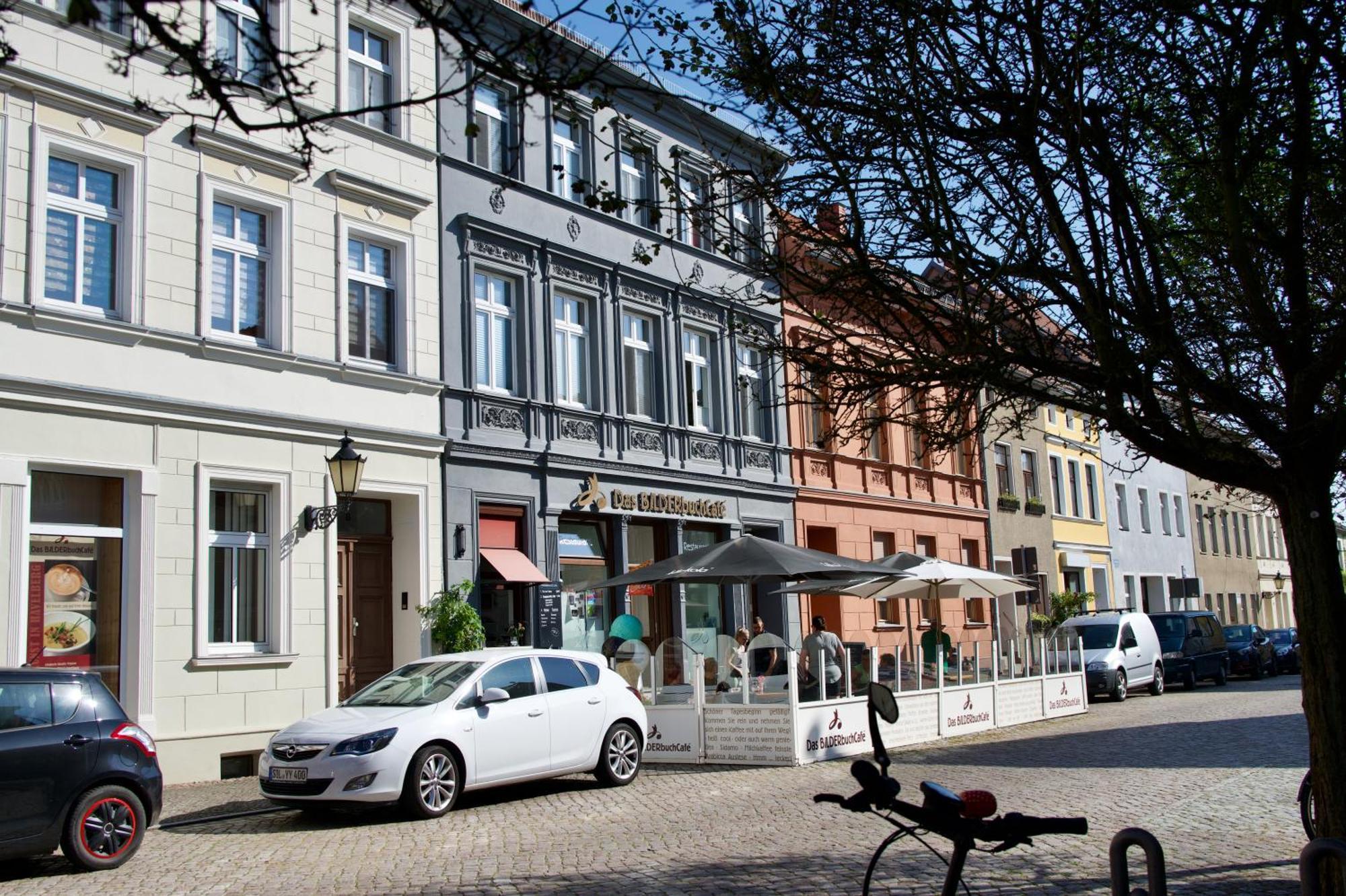 Das Bilderbuchcafe - Ferien - Apartment No 3 - Markt 7 Havelberg Luaran gambar