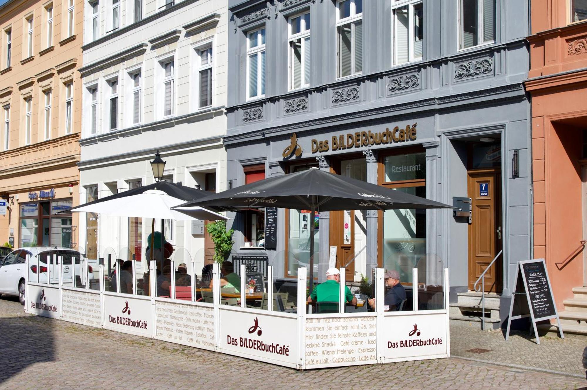 Das Bilderbuchcafe - Ferien - Apartment No 3 - Markt 7 Havelberg Luaran gambar