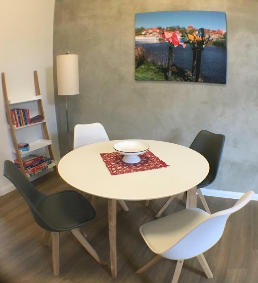 Das Bilderbuchcafe - Ferien - Apartment No 3 - Markt 7 Havelberg Luaran gambar