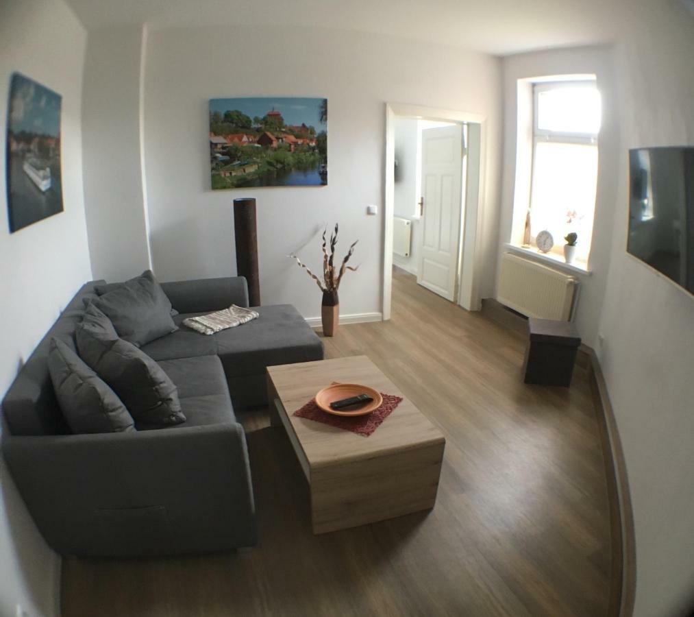 Das Bilderbuchcafe - Ferien - Apartment No 3 - Markt 7 Havelberg Luaran gambar